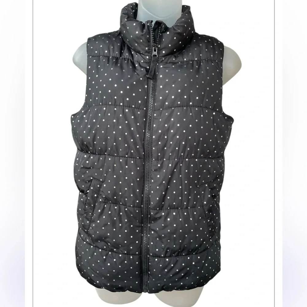 Girls size 14/16 Old Navy Puffer vest zip up front winter vest